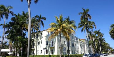List of Palm Beach hotels, Brazilian Court Hotel