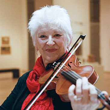 Cafe String Quartet violinist, Paula Akbar
