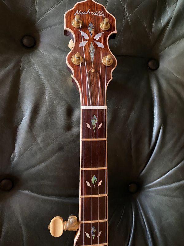Nechville Banjo headstock.