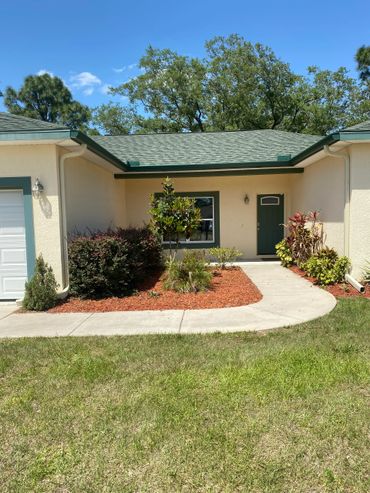 Seamless gutters and downspouts installed on a house in Hernando county