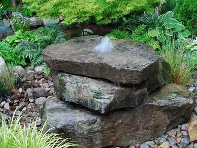 custom water features and fountains