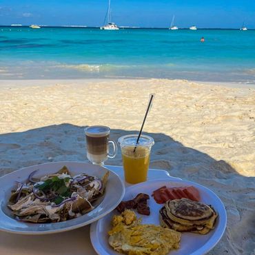 Plates of food on Isla Mujeres, Mexico at Palapa "Leidy"