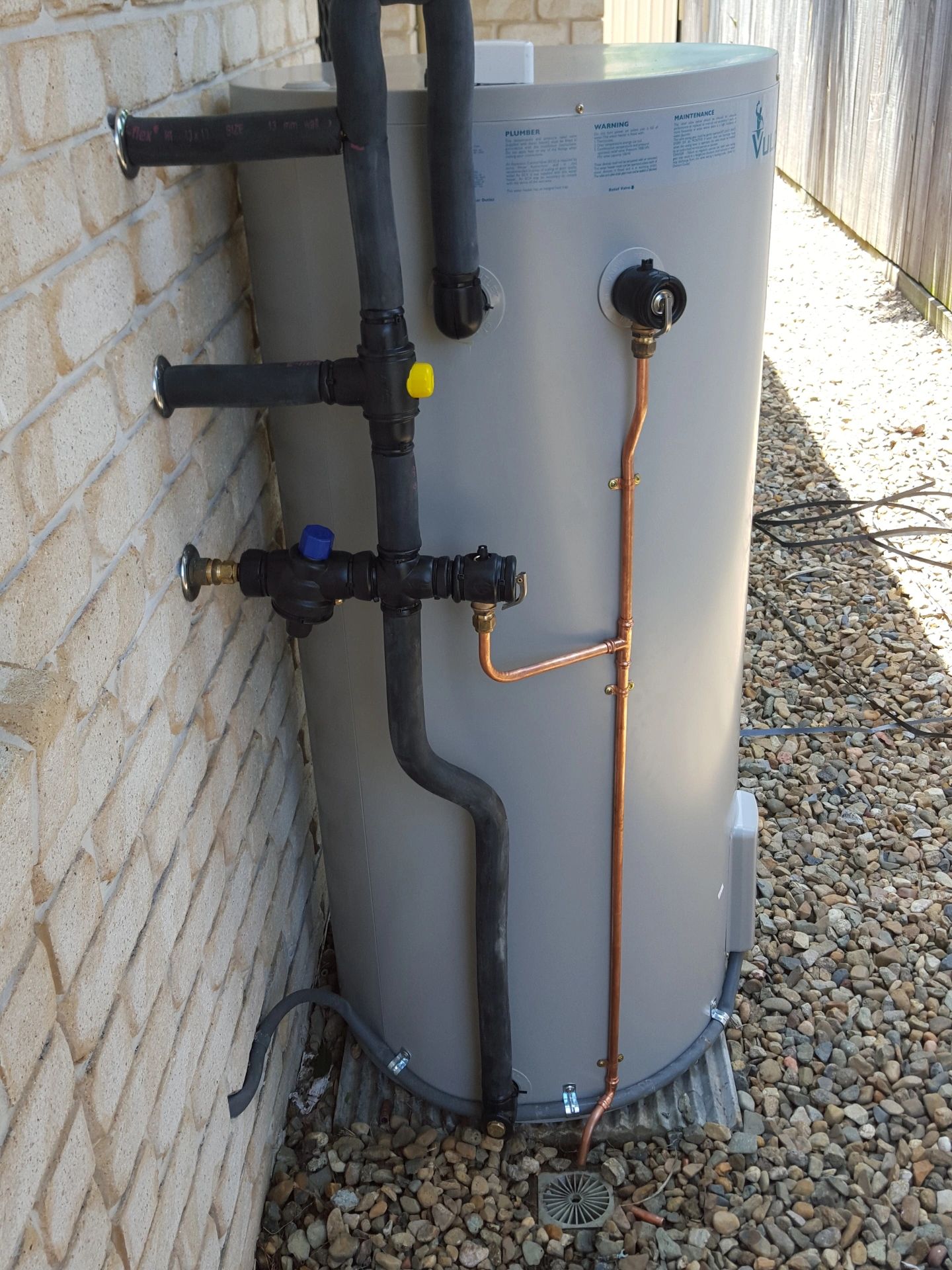 Pauls -Plumbing -install a new -hot water system- at -springfield lakes-
-Need a -plumber- call us