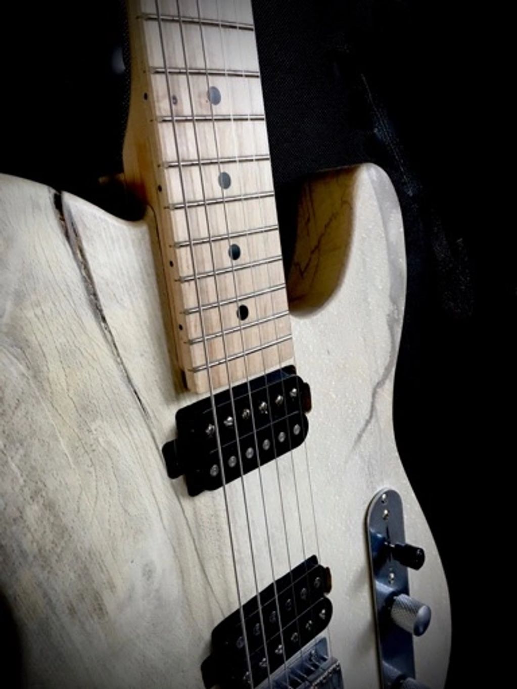 Handmade electric guitar / driftwood barncaster