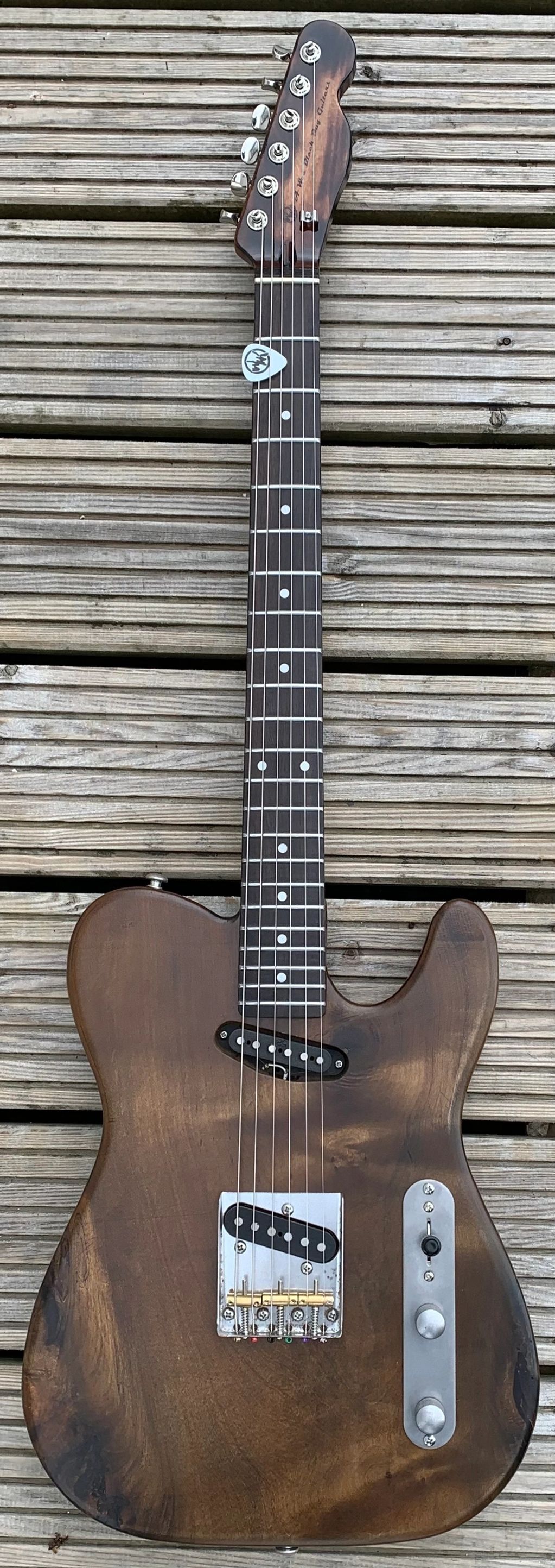Custom electric guitar
