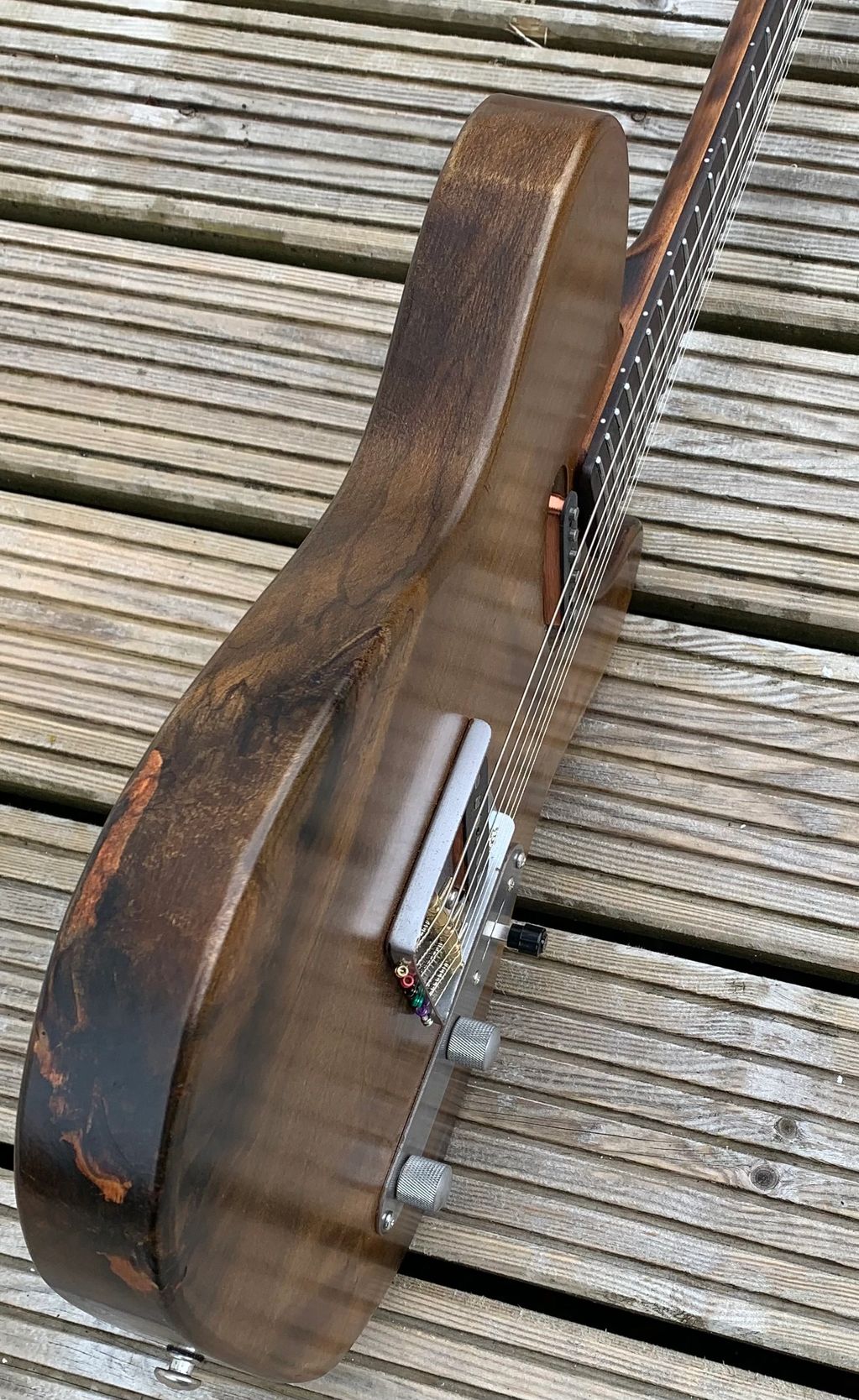 Custom electric guitar
