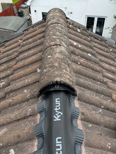 Dry Vent Ridge install by the Apex team in Whiteabbey