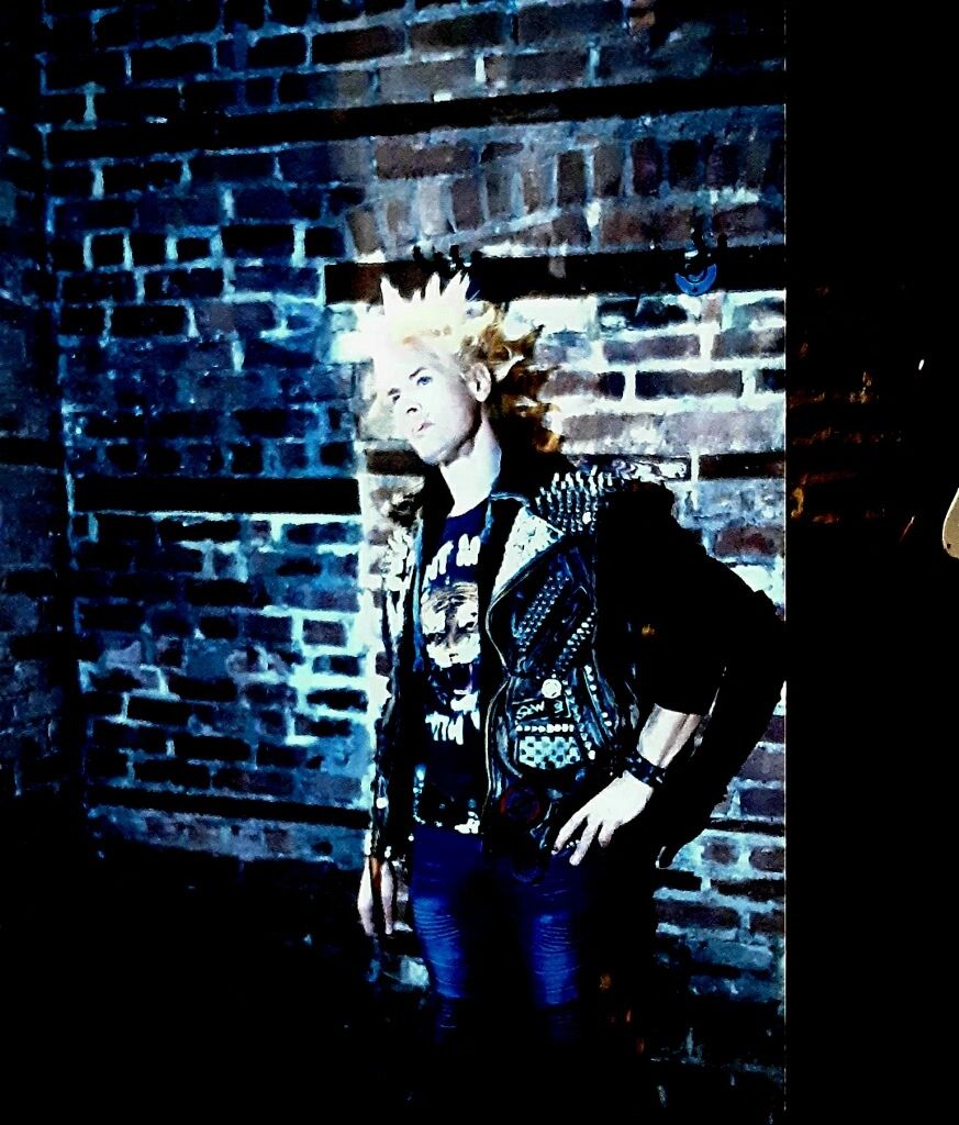 Spike Polite: songwriter, singer, frontman, musician, actor & DJ @
https://www.whatever68radio.net/