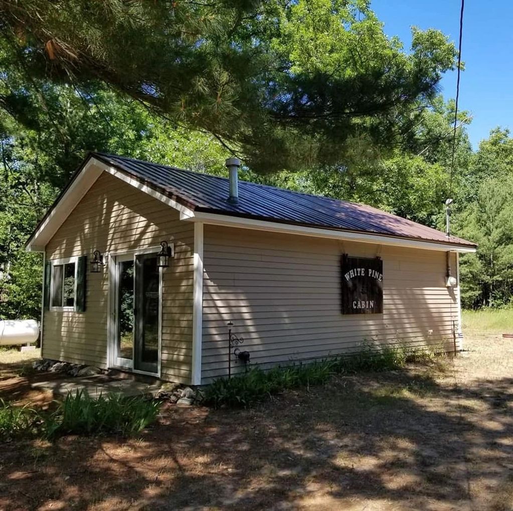 Methner's White Pine Cabin