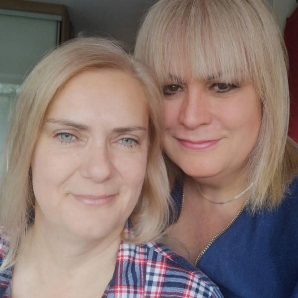 Selfie of two ladies smiling at the camera