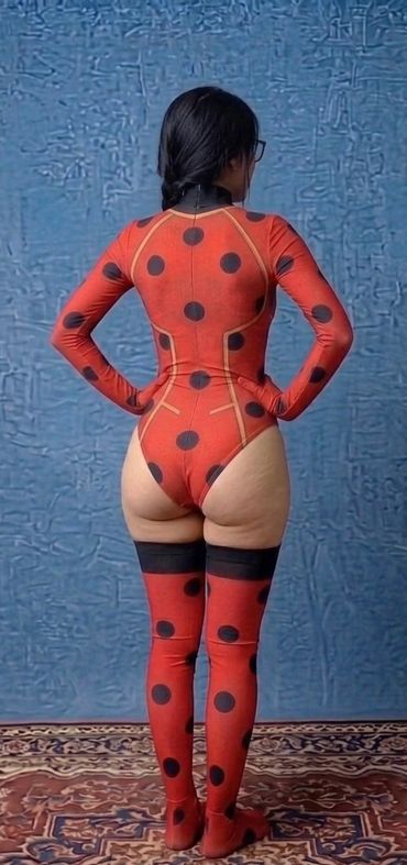 Cosplay facial of Ladybug from behind