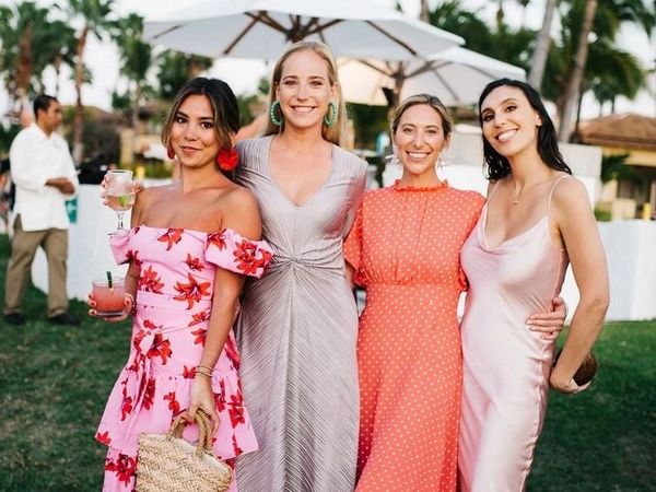 Candid image by wedding content creator