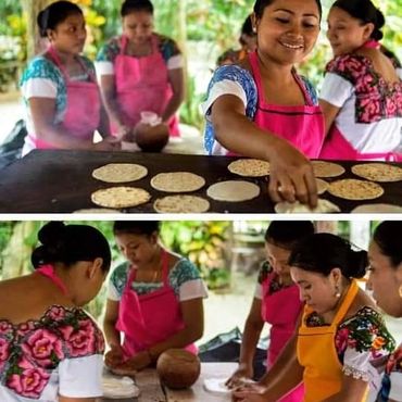 Mujeres de Tankah haciendo tortillas juntas.