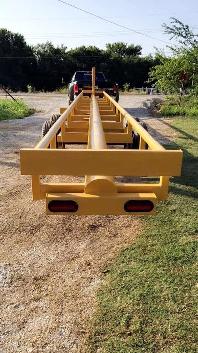 Back of an inline hay trailer