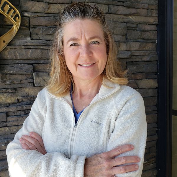 A picture of a woman