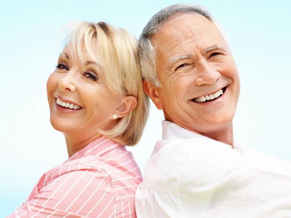 Mark Chandler Denturist in Etobicoke. Full Dentures, Partial Dentures and Denture Implants. Call now