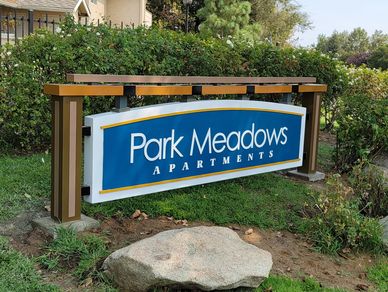 Park meadows wood blue aluminum rock boulder hanging white gold