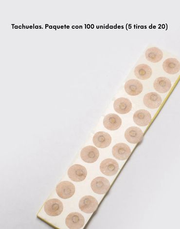 Tachuela. Paquete con 100 unidades.