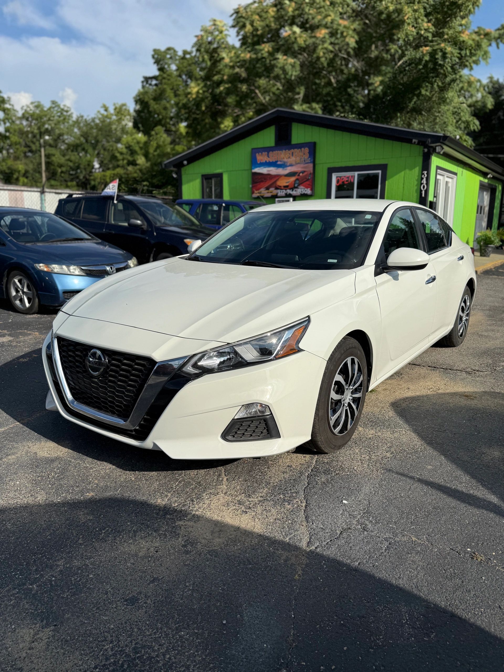 2020 Nissan Altima S's photo