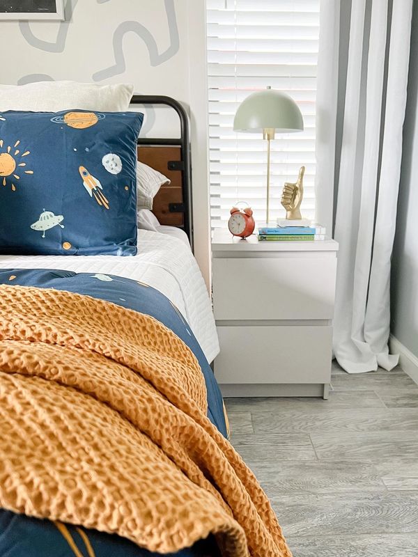 space themed room, children's room, playroom, organized home, interior design, home office, office
