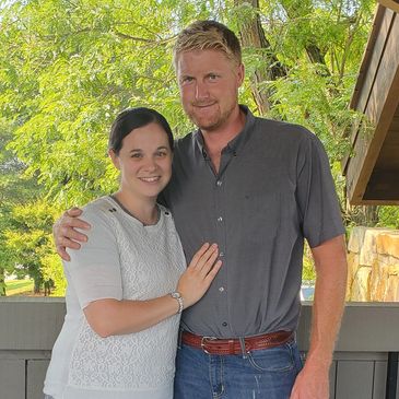 Josiah and Sarah Kensinger Airbnb hosts