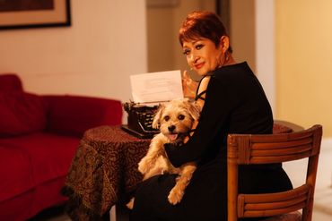 "Tejedora de Palabras y Sueños"
Flora Pérez Garay