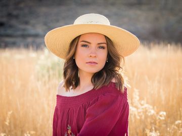 Photograph, headshot, portrait, photo shoot, portrait photography, family photos, newborn photograph