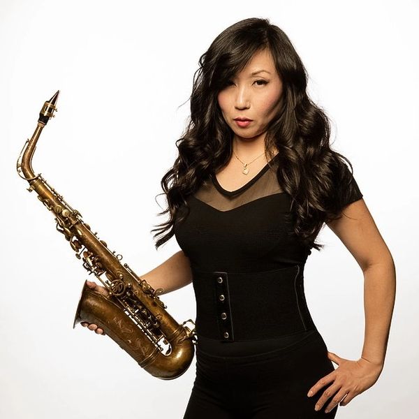 Japanese Saxophone player Tomoka 
野村友香