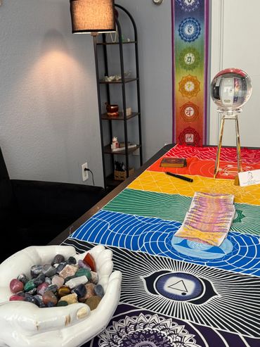 Phoenix psychics desk