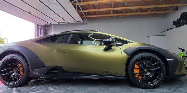 Matte green Lamborghini Huracan after a mobile valeting package.