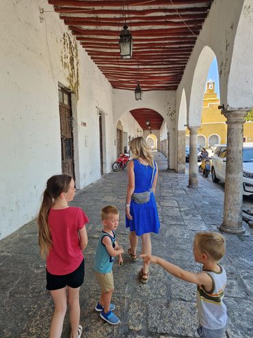 Traveling with kids: Visiting Yucatan's yellow city Izamal in Mexico