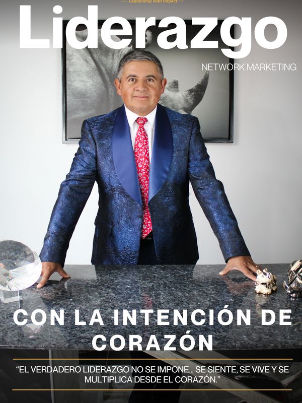 Hombre en traje elegante en portada de revista de liderazgo.