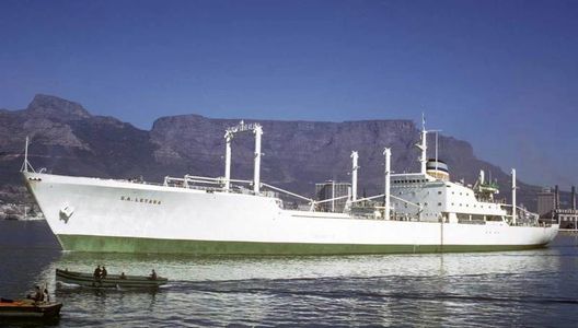 Safmarine Maersk line SA Letaba refrigeration ship south africa marine corporation cape town durban