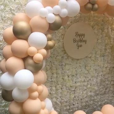 Balloon hoop