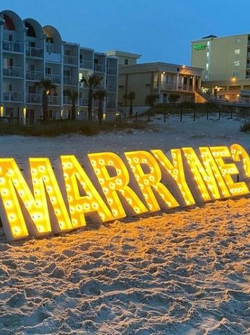 WEDDINGS|PARTIES|EVENTS 🎉
•3’ Marquee Letters💡
•4’ Marquee Numbers 💡
•30A • Destin • PCB (and sur