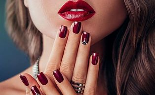 tutto il mondo nail, dal semipermanente, agli smalti classici, il gel da ricostruzione, l'acrilico o il nuovissimo acrygel