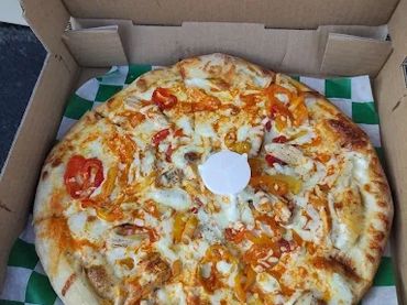 Mickey's Place Buffalo Pizza