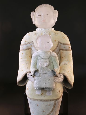 White Tiger 
2015 
32" H x 14" W x 15" D 
cast glass, stoneware, gemstones, steel base