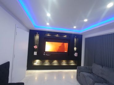 Media wall, undfloor heating, tiling , drop ceiling fire door