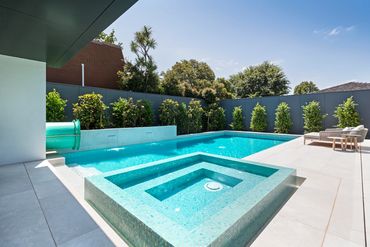 Pool builders Melbourne & Mornington Peninsula