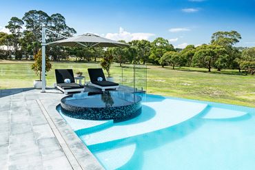 Pool builders Melbourne & Mornington Peninsula
