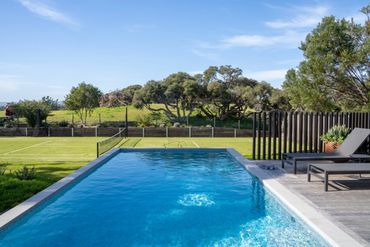 Pool builders Melbourne & Mornington Peninsula