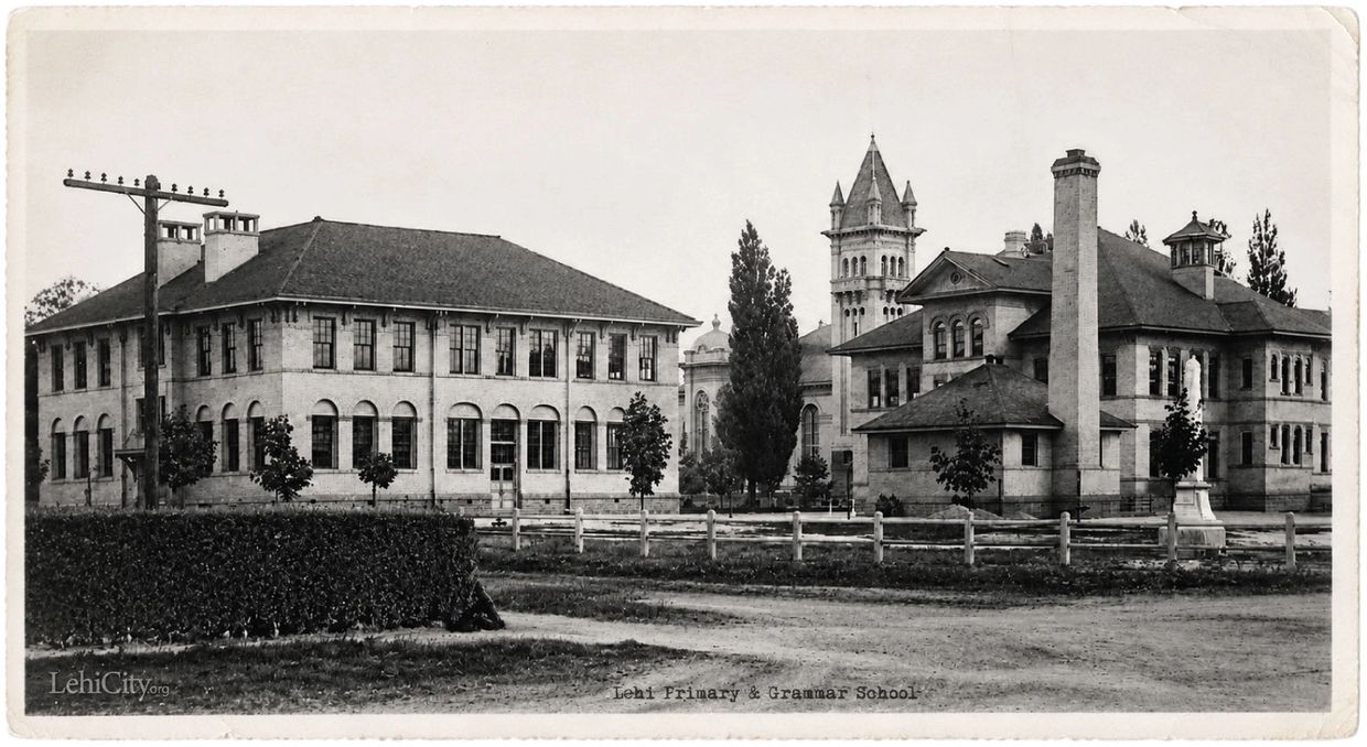 Black and white photo of Lehi Primary & Grammar School buildings.
