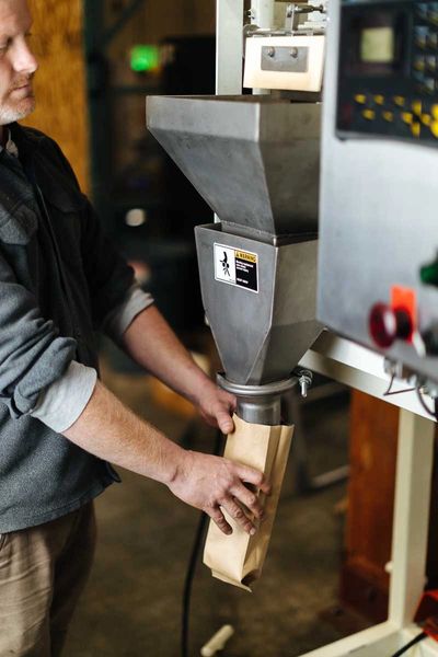 Weigh Fill packaging coffee