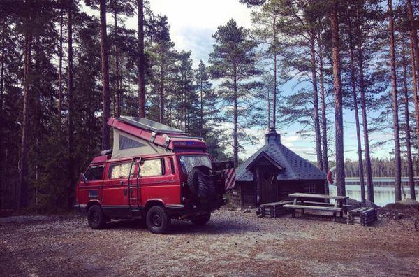 VW SYNCRO WESTFALIA CAMPING IN SWEDEN