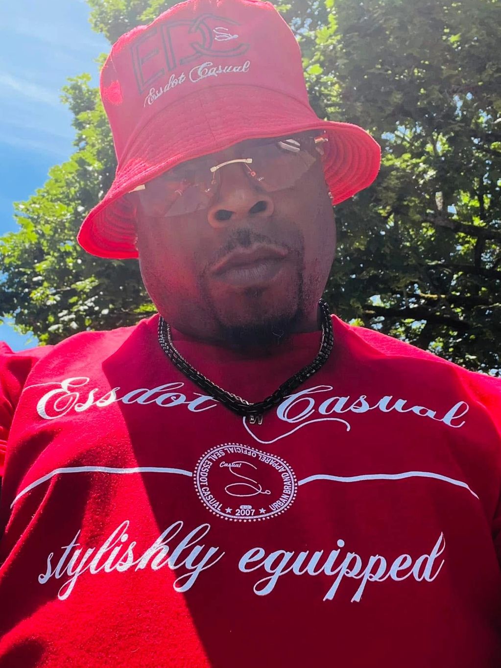 RED “EDC” BUCKET HAT/ RED & WHITE “STYLISHLY EQUIPPED” TEE