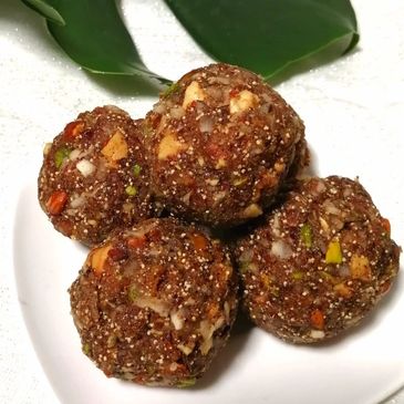 Mumsome® Postpartum Gondh Ladoo Mix