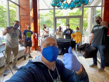 Ryan Dwyer and Fine Dine Front Lines partner with John Howies Sea Start on 7000 meals.