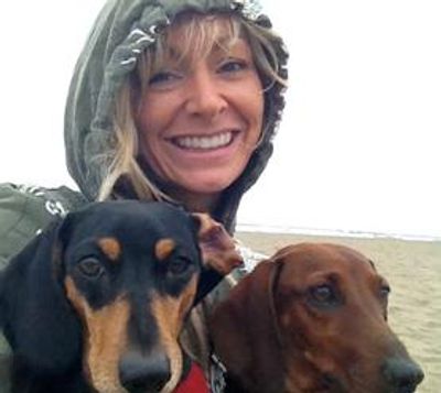 Ceslie with her two Dachshunds (Harley Bop & Cosmo Lu) - Ocean Beach, San Francisco