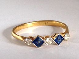 Sapphire and diamond ring